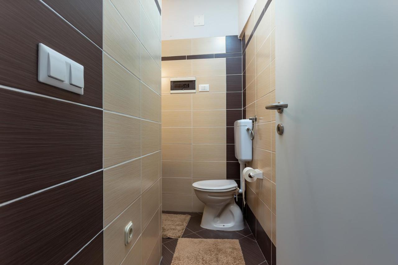 Top Central Apartments Pula Exterior photo
