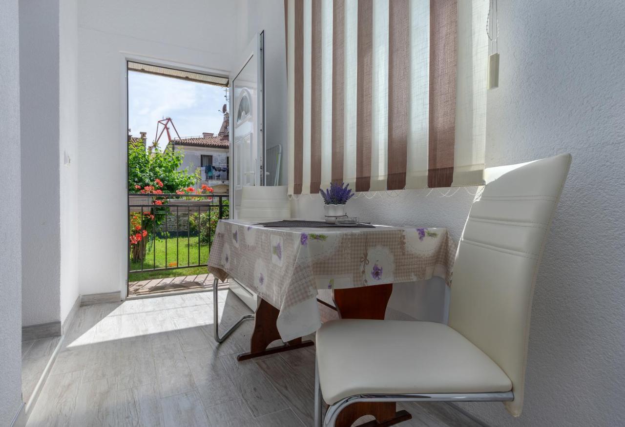 Top Central Apartments Pula Exterior photo
