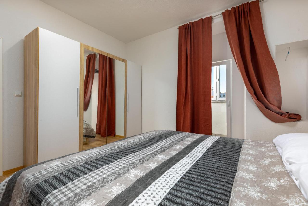 Top Central Apartments Pula Exterior photo
